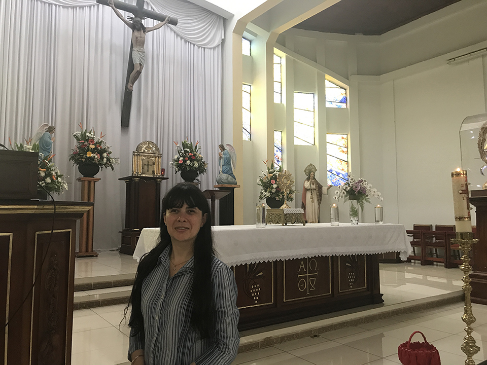 Canto en actividades religiosas Ministerio de Silvia Rodriguez